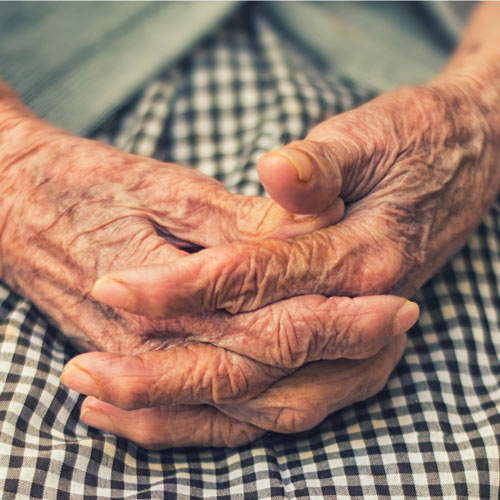 Abuso o negligencia en hogares de ancianos