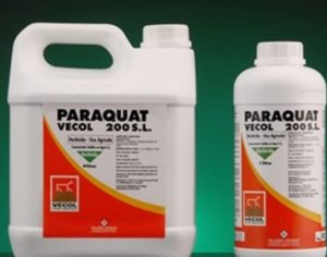 Botella de plaguicida de paraquat