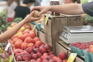 manzanas del mercado de agricultores