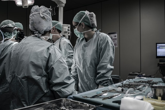 doctors operating