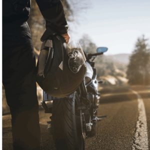 speed and manueverability in a motorcycle differ from a car 