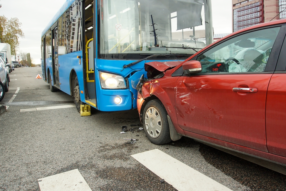 abogado especializado en accidentes de autobús Fredericksburg